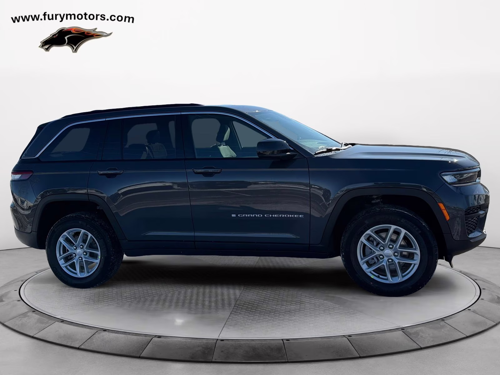 2025 Baltic Gray Metallic Clearcoat Jeep Grand Cherokee 4X4 SUV