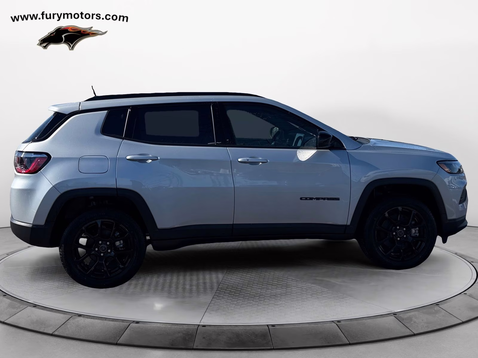 2026 silver zynith metallic clearcoat Jeep Compass Latitude 4X4 SUV