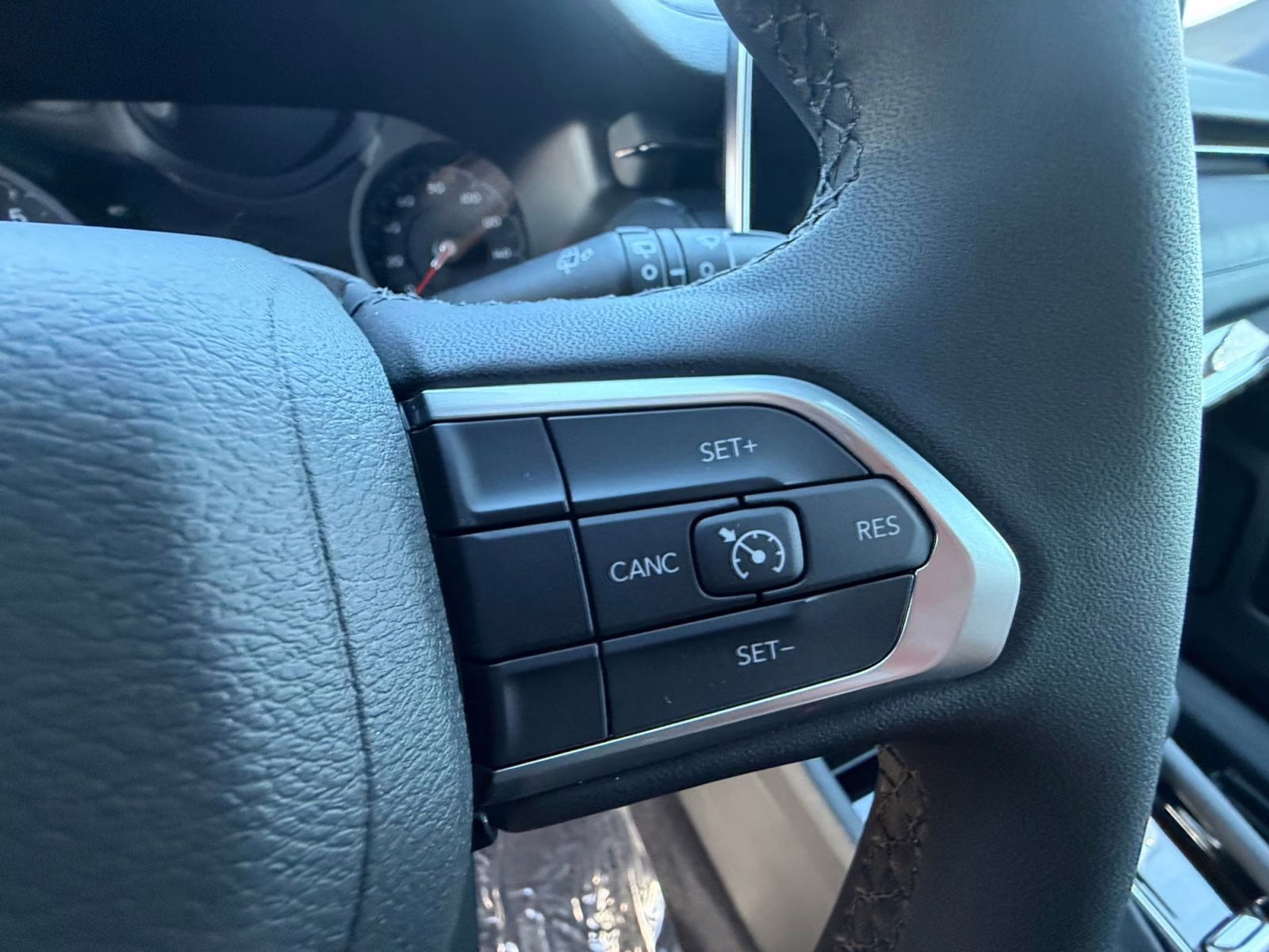 2026 silver zynith metallic clearcoat Jeep Compass Latitude 4X4 SUV