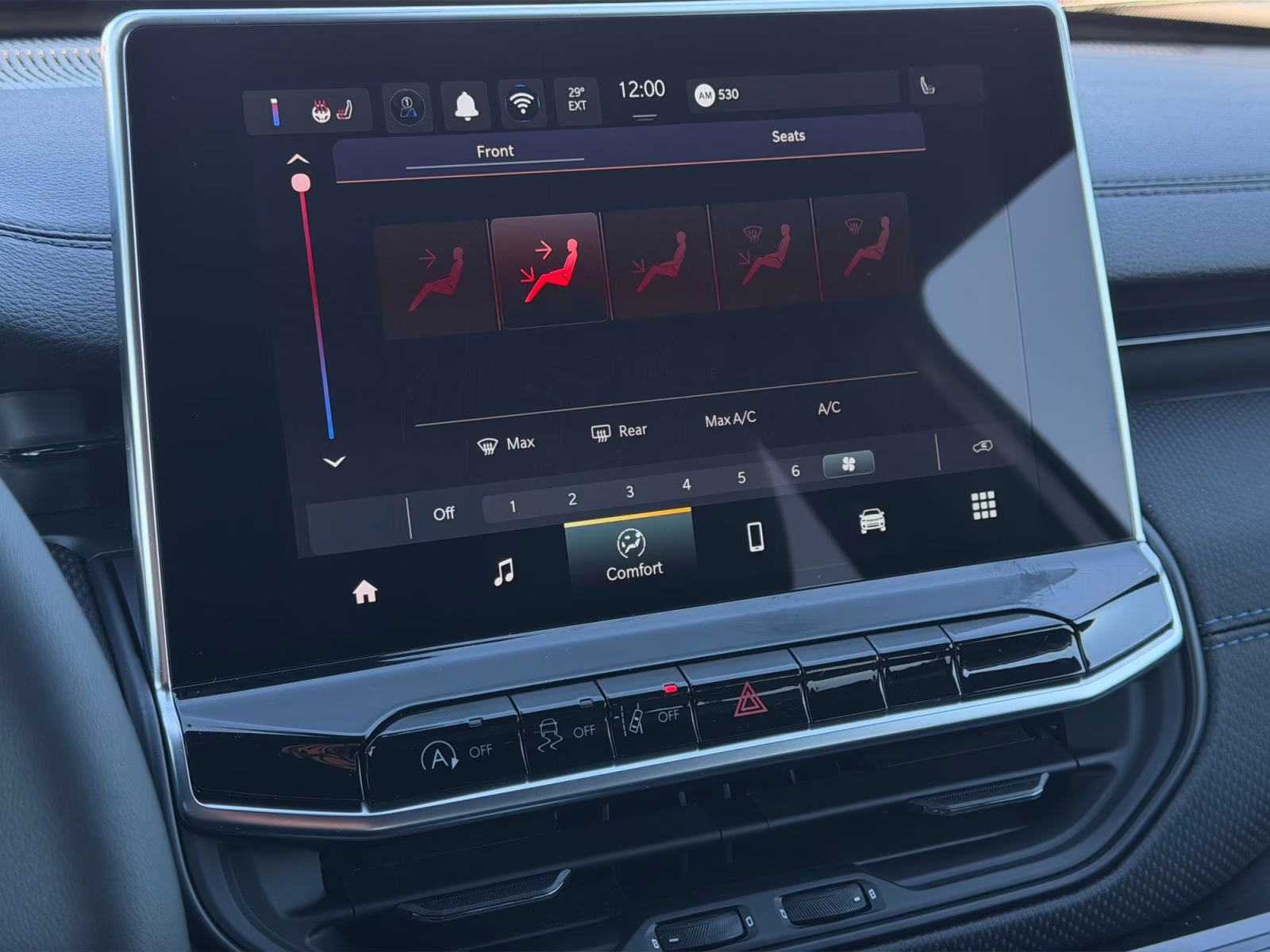 2026 silver zynith metallic clearcoat Jeep Compass Latitude 4X4 SUV