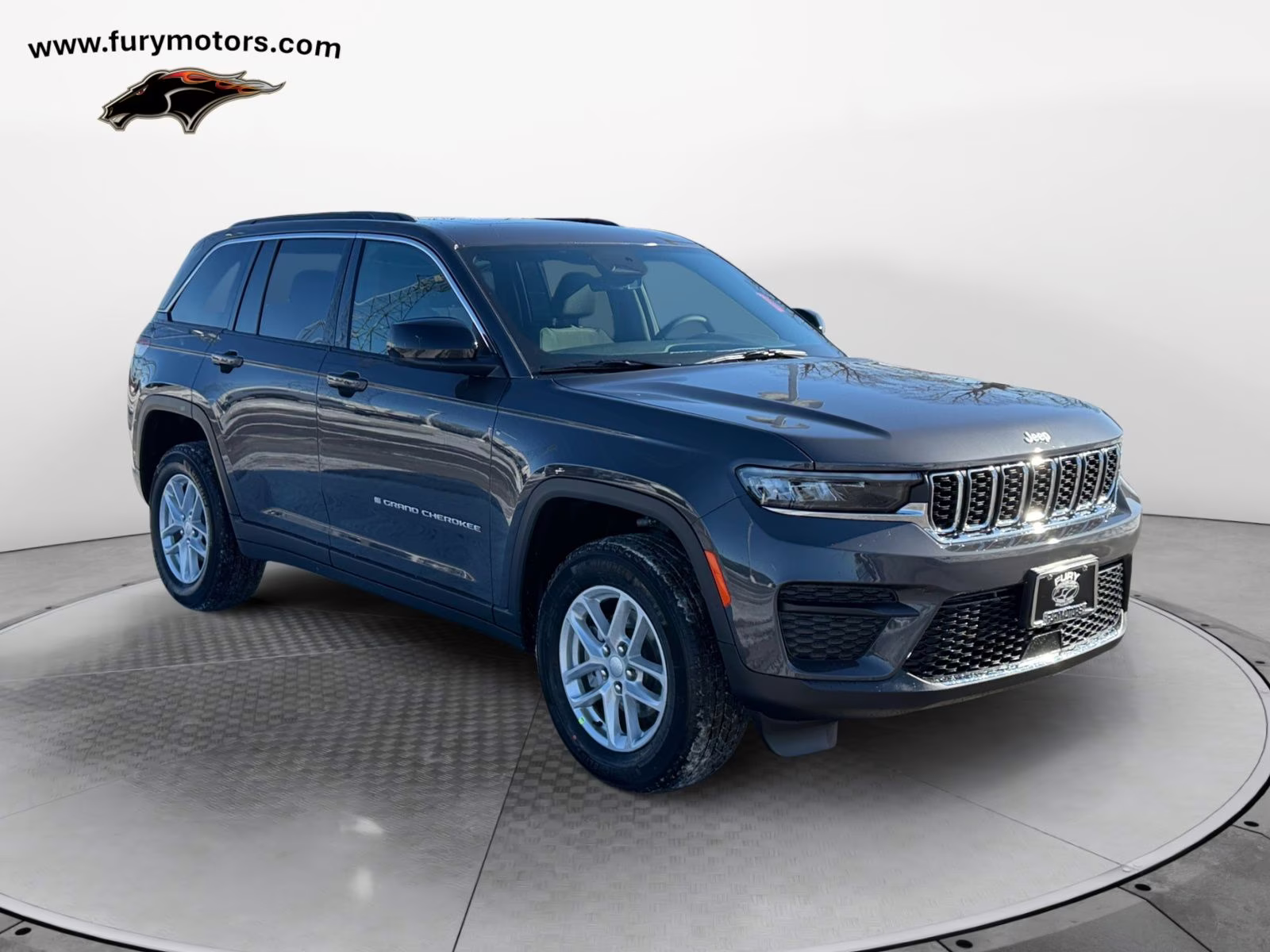 2025 Baltic Gray Metallic Clearcoat Jeep Grand Cherokee 4X4 SUV