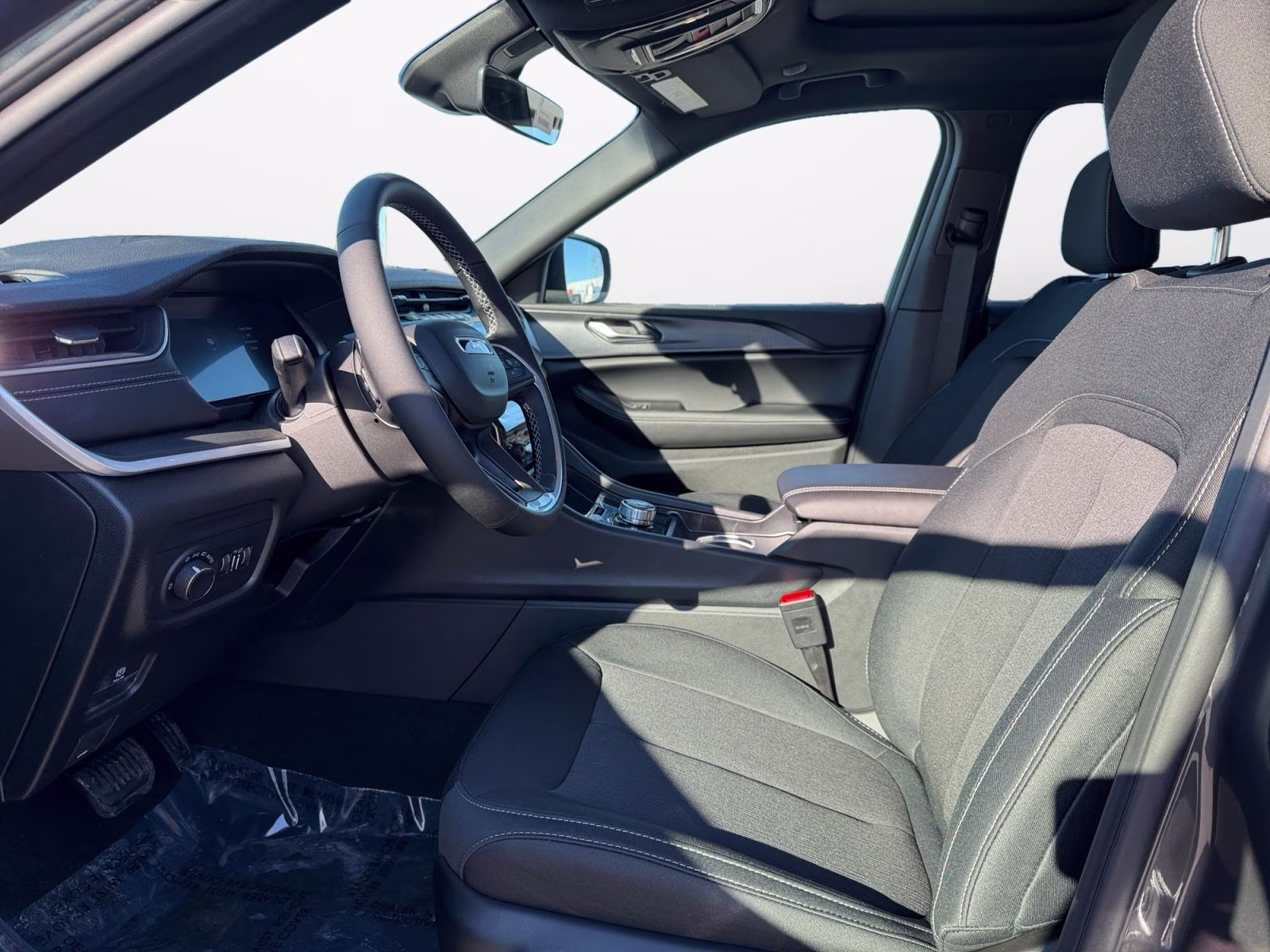 2025 Baltic Gray Metallic Clearcoat Jeep Grand Cherokee 4X4 SUV