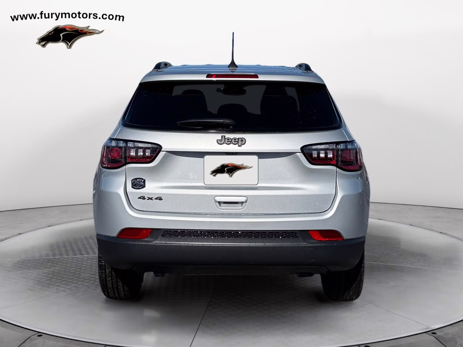 2026 silver zynith metallic clearcoat Jeep Compass Latitude 4X4 SUV