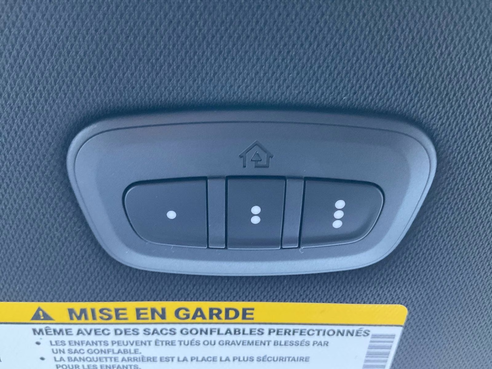 2026 Bright White Clearcoat Chrysler Pacifica Select AWD Van