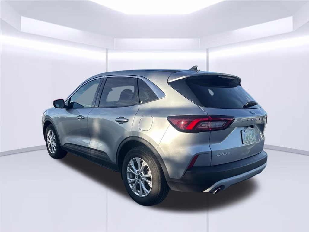 2024 Iconic Silver Metallic Ford Escape Active FWD SUV