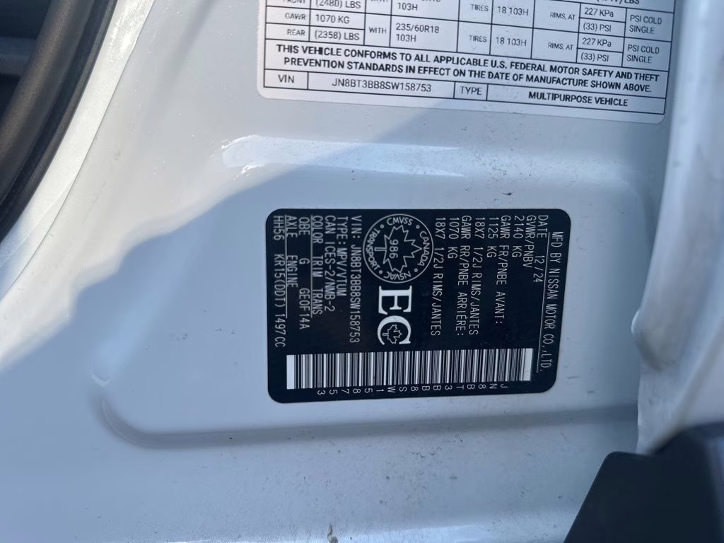 2025 Glacier White Nissan Rogue SV AWD SUV