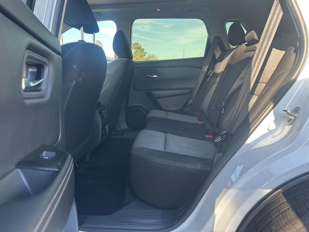 2025 Glacier White Nissan Rogue SV AWD SUV