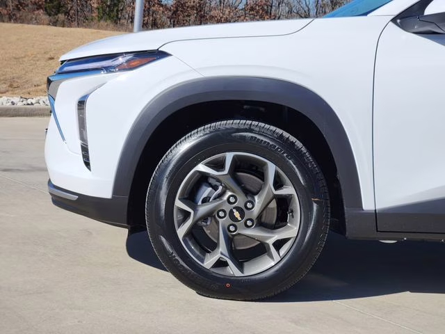 2026 Summit White Chevrolet Trax LT FWD SUV