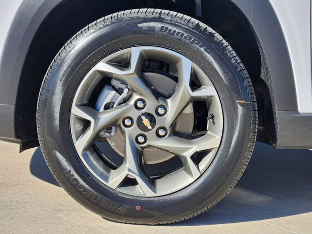 2026 Summit White Chevrolet Trax LT FWD SUV