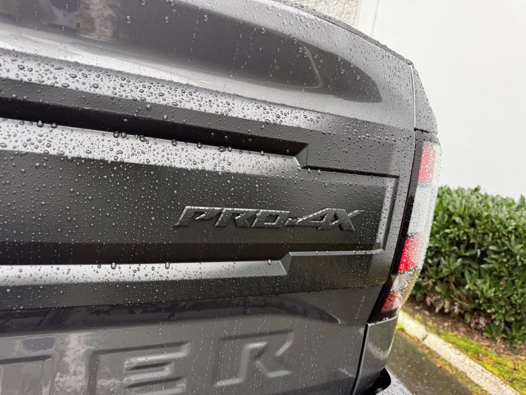 2026 Gun Metallic Nissan Frontier PRO-4X 4X4 Truck