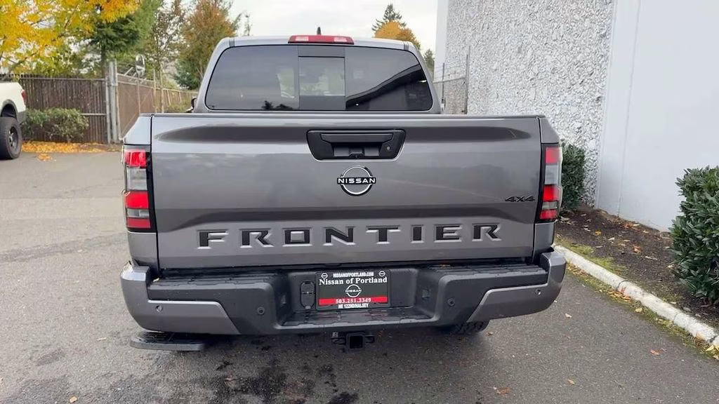 2026 Gun Metallic Nissan Frontier SV 4X4 Truck