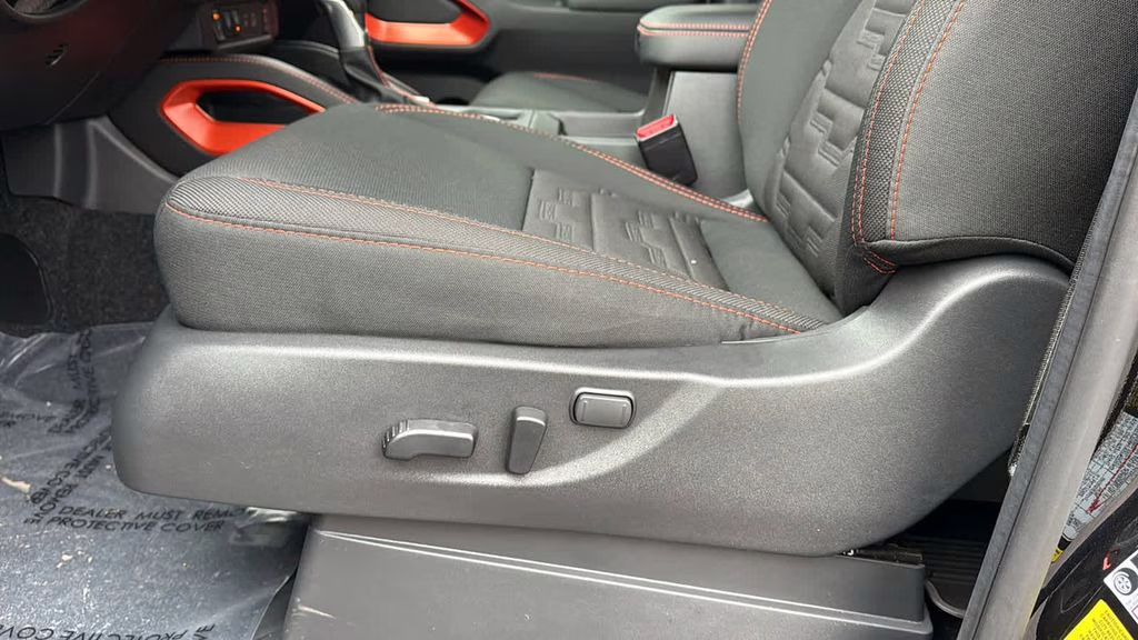 2026 Super Black Nissan Frontier PRO-4X 4X4 Truck