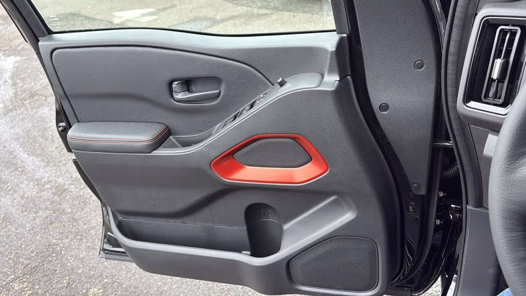 2026 Super Black Nissan Frontier PRO-4X 4X4 Truck