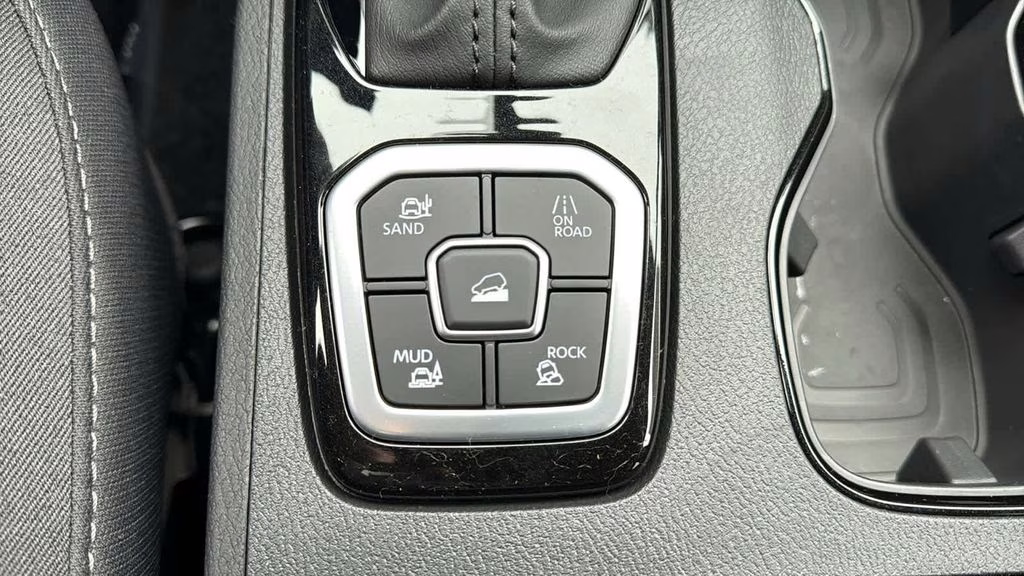 2026 Gun Metallic Nissan Frontier SV 4X4 Truck