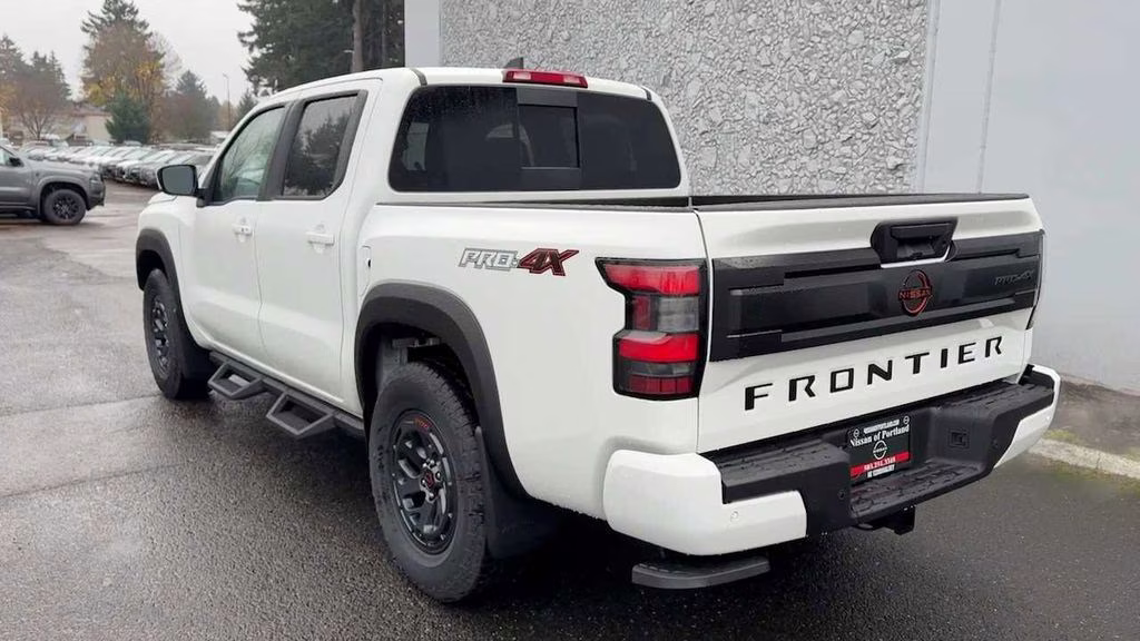 2026 Glacier White Nissan Frontier PRO-4X 4X4 Truck