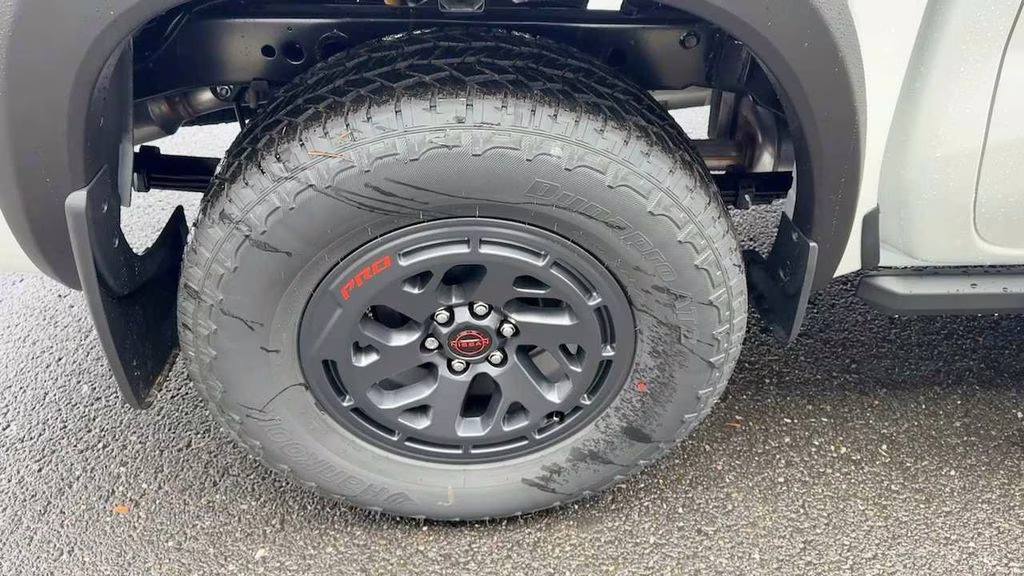 2026 Glacier White Nissan Frontier PRO-4X 4X4 Truck