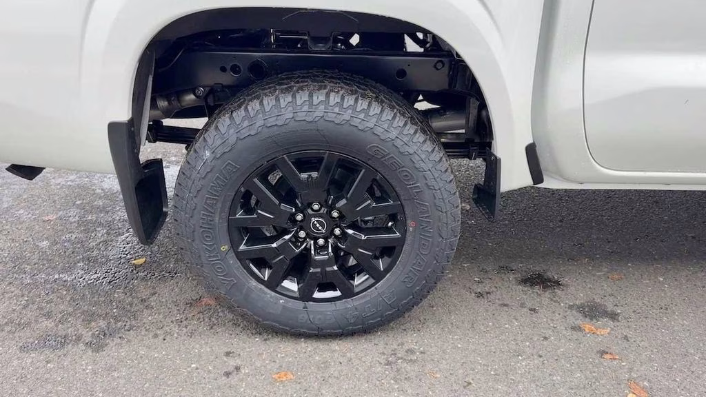 2026 Glacier White Nissan Frontier SV 4X4 Truck