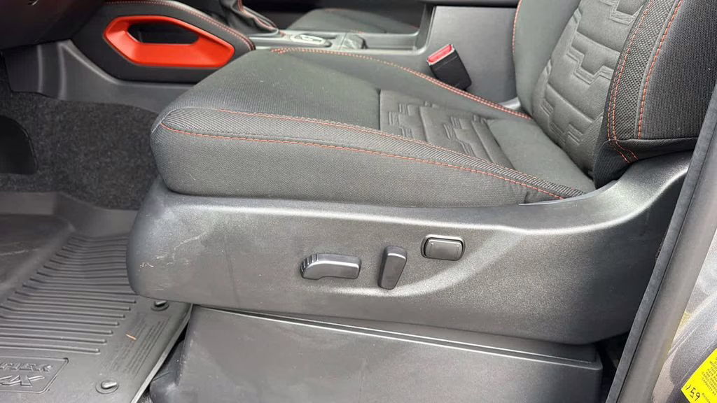 2026 Gun Metallic Nissan Frontier PRO-4X 4X4 Truck