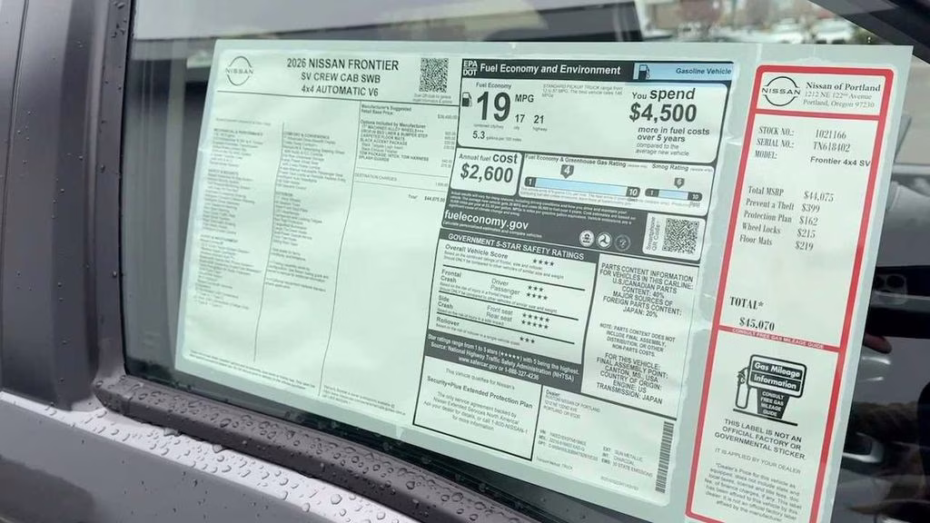 2026 Gun Metallic Nissan Frontier SV 4X4 Truck