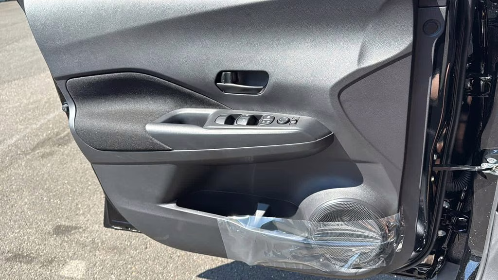 2025 Super Black Nissan Kicks Play S FWD SUV