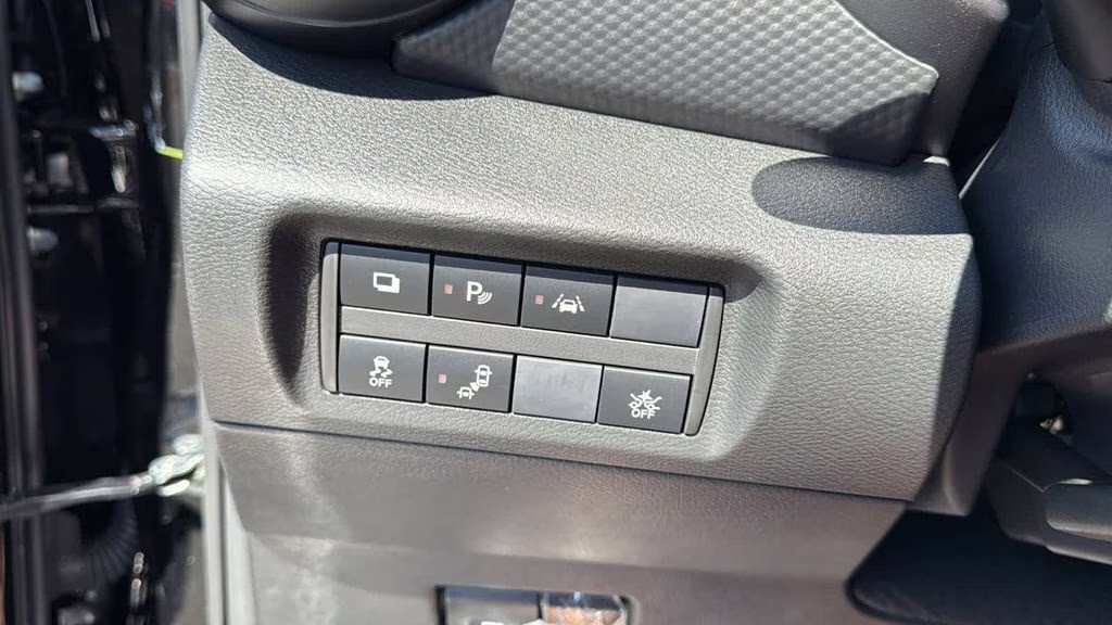 2025 Super Black Nissan Kicks Play S FWD SUV