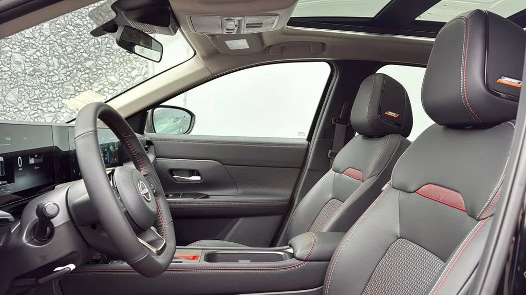 2026 Super Black Nissan Kicks SR AWD SUV