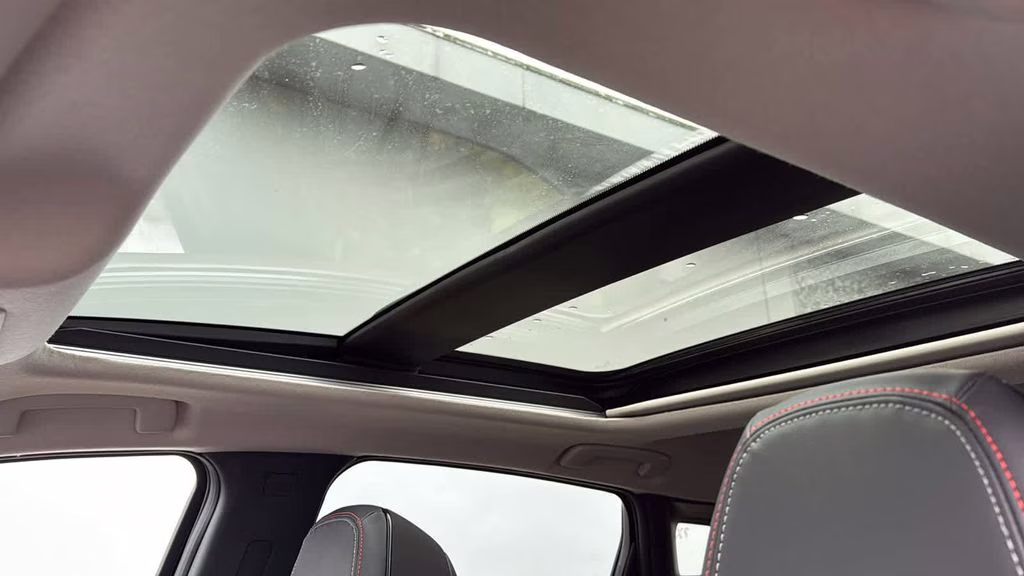 2026 Super Black Nissan Kicks SR AWD SUV