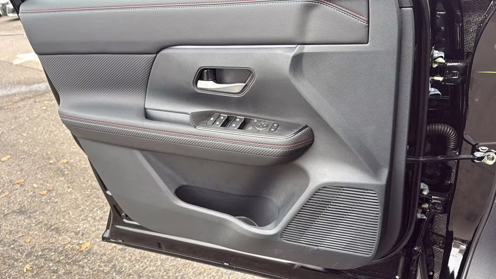 2026 Super Black Nissan Kicks SR AWD SUV