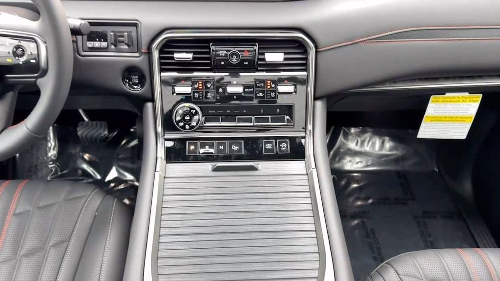 2026 Alpine Metallic/Super Blk Nissan Armada PRO-4X 4X4 SUV