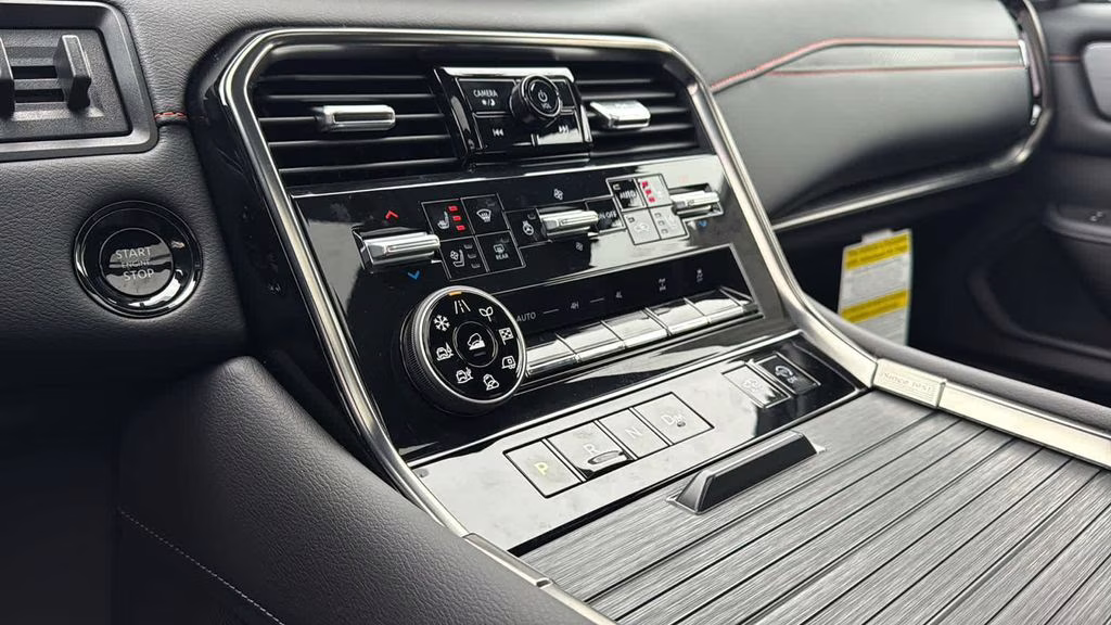 2026 Alpine Metallic/Super Blk Nissan Armada PRO-4X 4X4 SUV