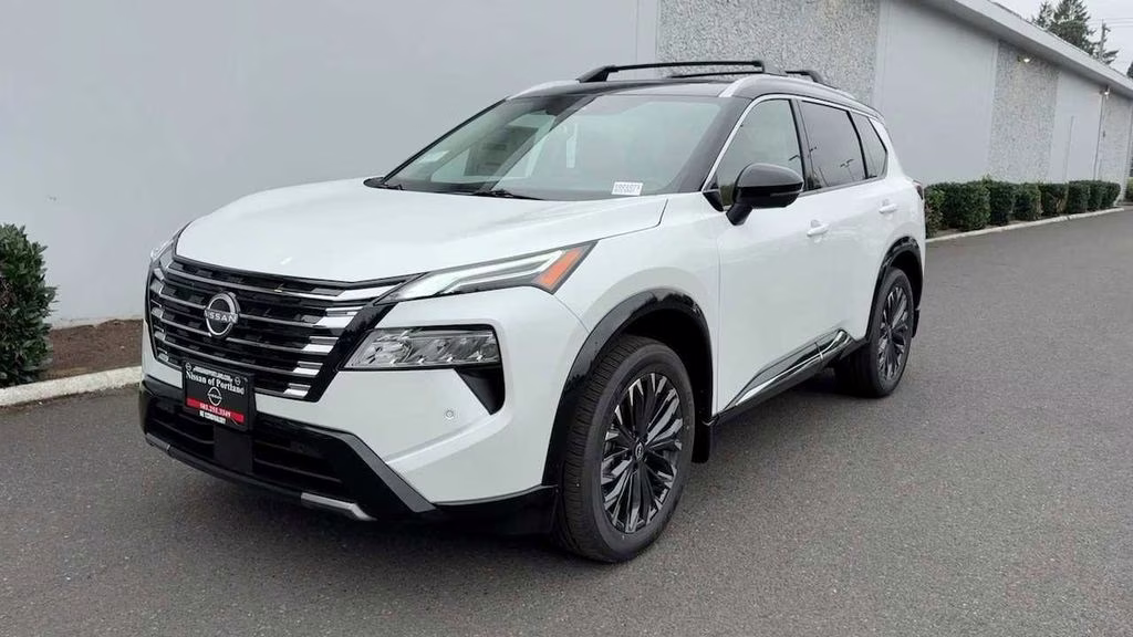 2026 Everest White Pearl/Super Black Nissan Rogue Platinum AWD SUV