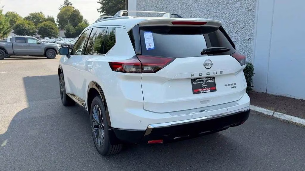 2026 Everest White Pearl Tricoat Nissan Rogue Platinum AWD SUV