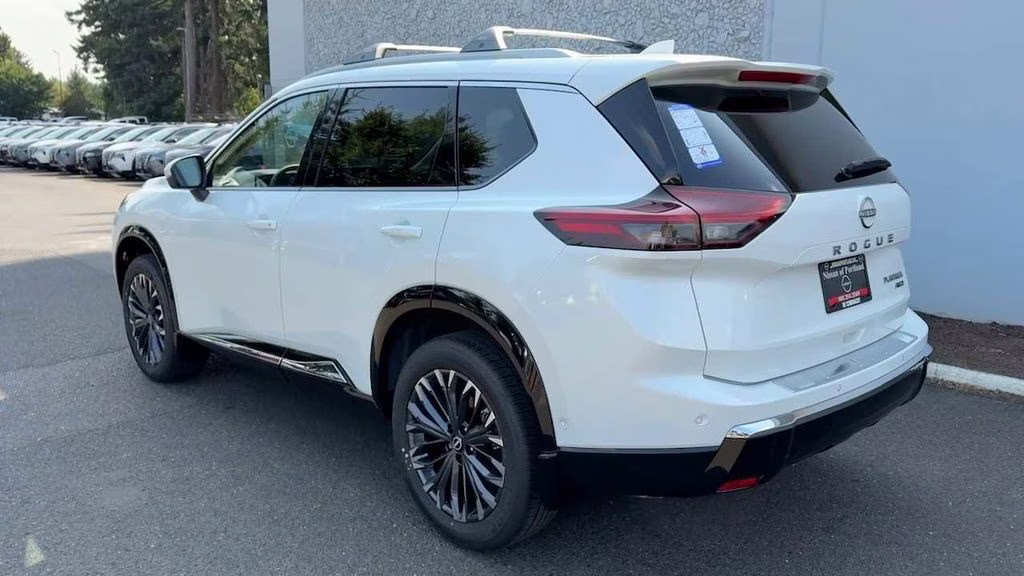 2026 Everest White Pearl Tricoat Nissan Rogue Platinum AWD SUV