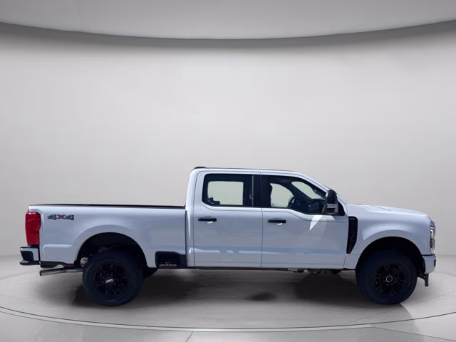 2026 Oxford White Ford Super Duty F-250 SRW STX 4X4 Truck