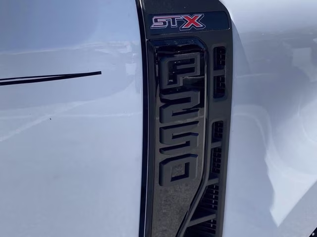 2026 Oxford White Ford Super Duty F-250 SRW STX 4X4 Truck