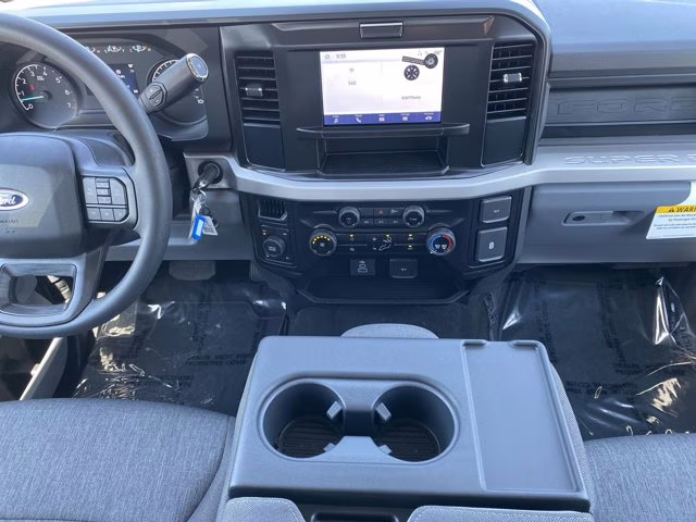 2026 Oxford White Ford Super Duty F-250 SRW XL 4X4 Truck