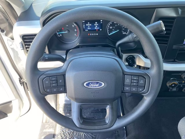 2026 Oxford White Ford Super Duty F-250 SRW XL 4X4 Truck