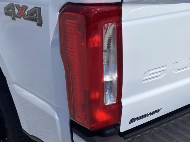 2026 Oxford White Ford Super Duty F-250 SRW XL 4X4 Truck