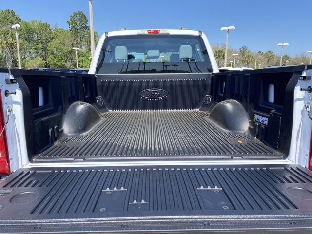 2026 Oxford White Ford Super Duty F-250 SRW XL 4X4 Truck