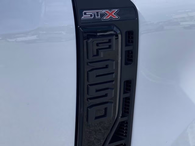 2026 Oxford White Ford Super Duty F-250 SRW XL 4X4 Truck