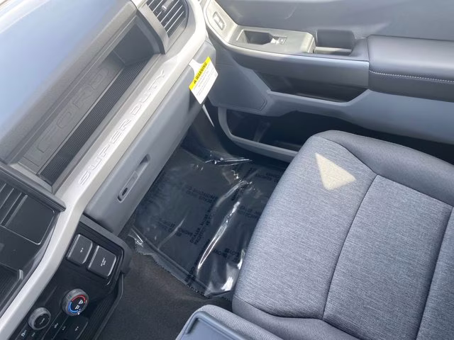 2026 Oxford White Ford Super Duty F-250 SRW XL 4X4 Truck