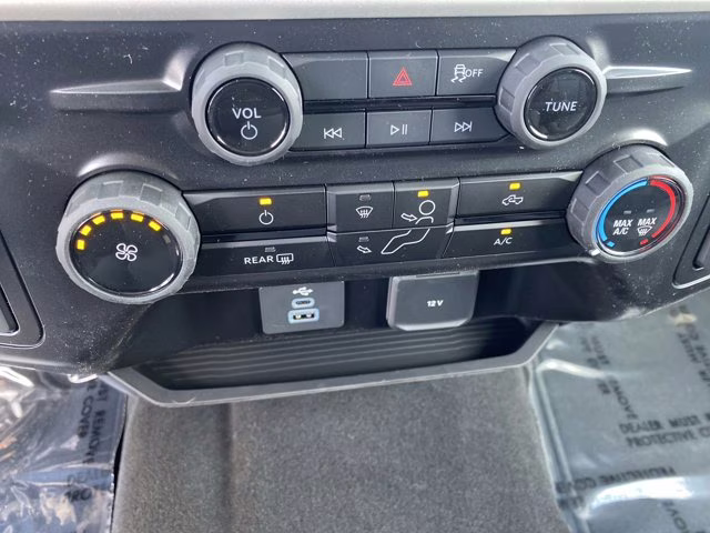 2026 Oxford White Ford Super Duty F-250 SRW XL 4X4 Truck