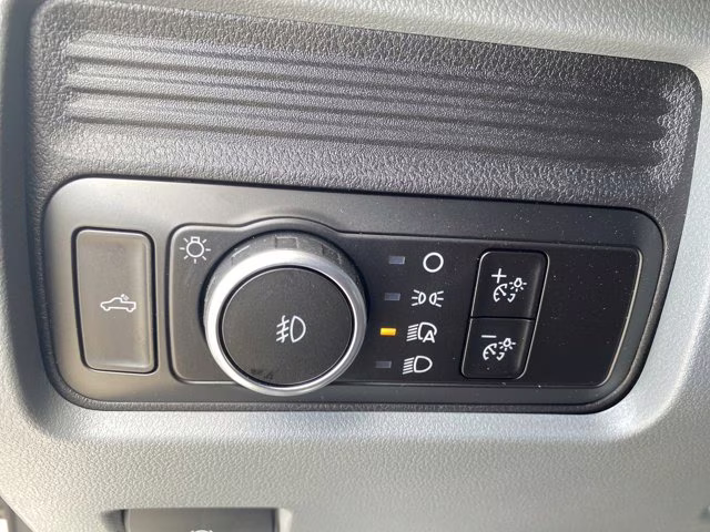 2026 Oxford White Ford Super Duty F-250 SRW XL 4X4 Truck