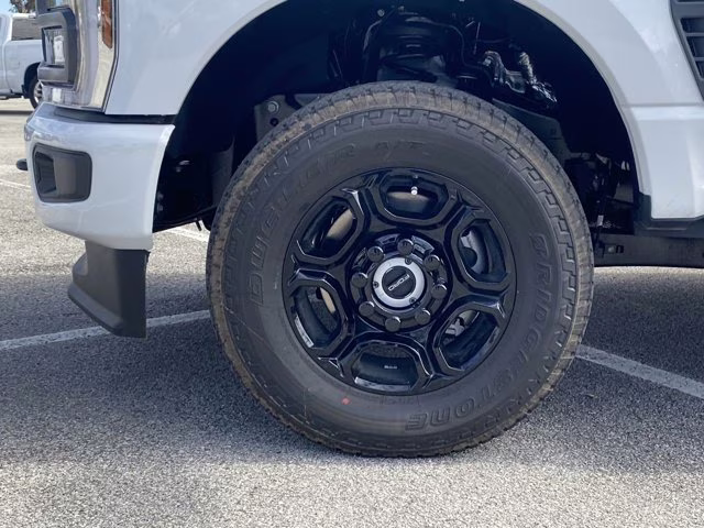 2026 Oxford White Ford Super Duty F-250 SRW XL 4X4 Truck