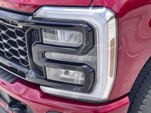 2026 Ruby Red Metallic Tinted Clearcoat Ford Super Duty F-350 SRW LARIAT 4X4 Truck