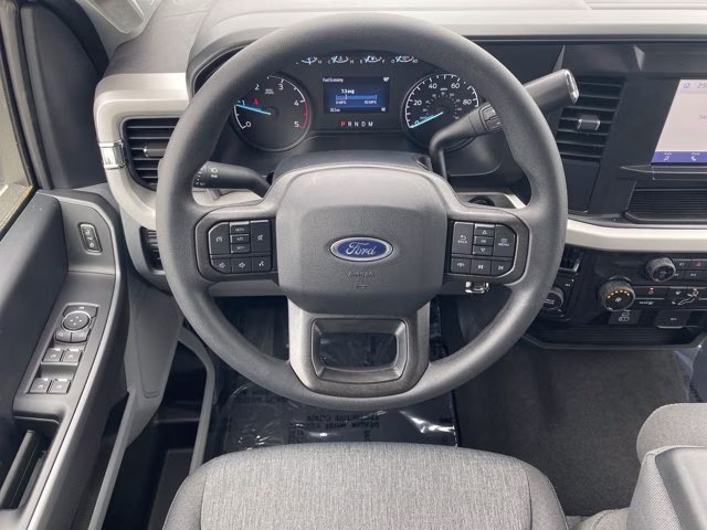 2026 Avalanche Ford Super Duty F-350 SRW Lariat 4X4 Truck