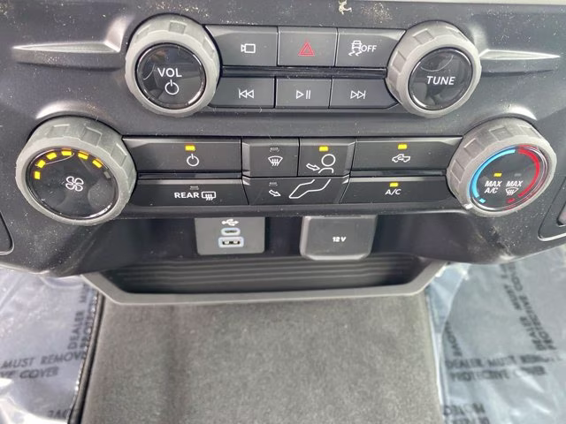 2026 Avalanche Ford Super Duty F-350 SRW Lariat 4X4 Truck