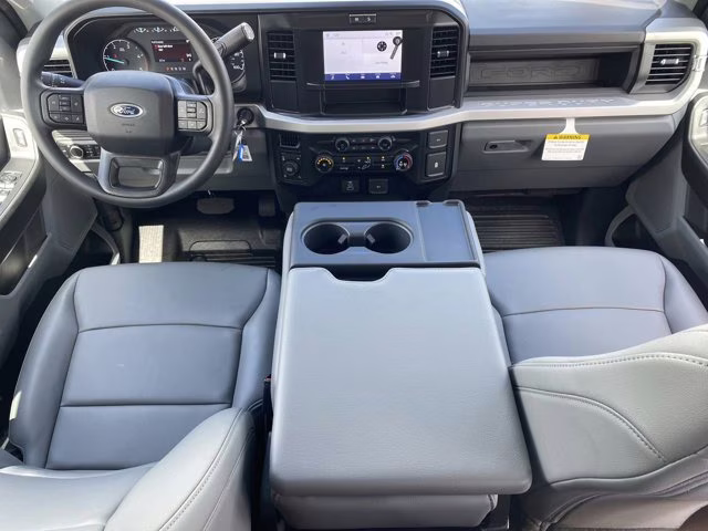 2026 Oxford White Ford Super Duty F-350 SRW XL 4X4 Truck