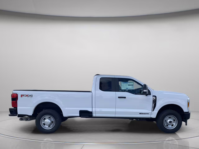 2026 Oxford White Ford Super Duty F-350 SRW XL 4X4 Truck