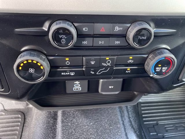 2026 Oxford White Ford Super Duty F-350 SRW XL 4X4 Truck